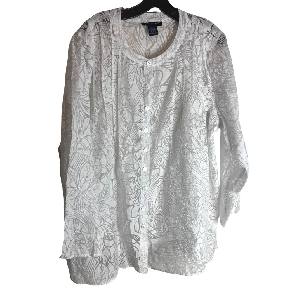 Saint Tropez West Woman White Floral Burnout Linen Blend Button Up Blouse 1X